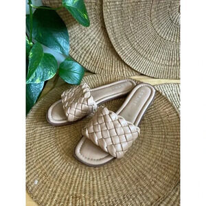 Esprit Women’s size 8 tan sandals